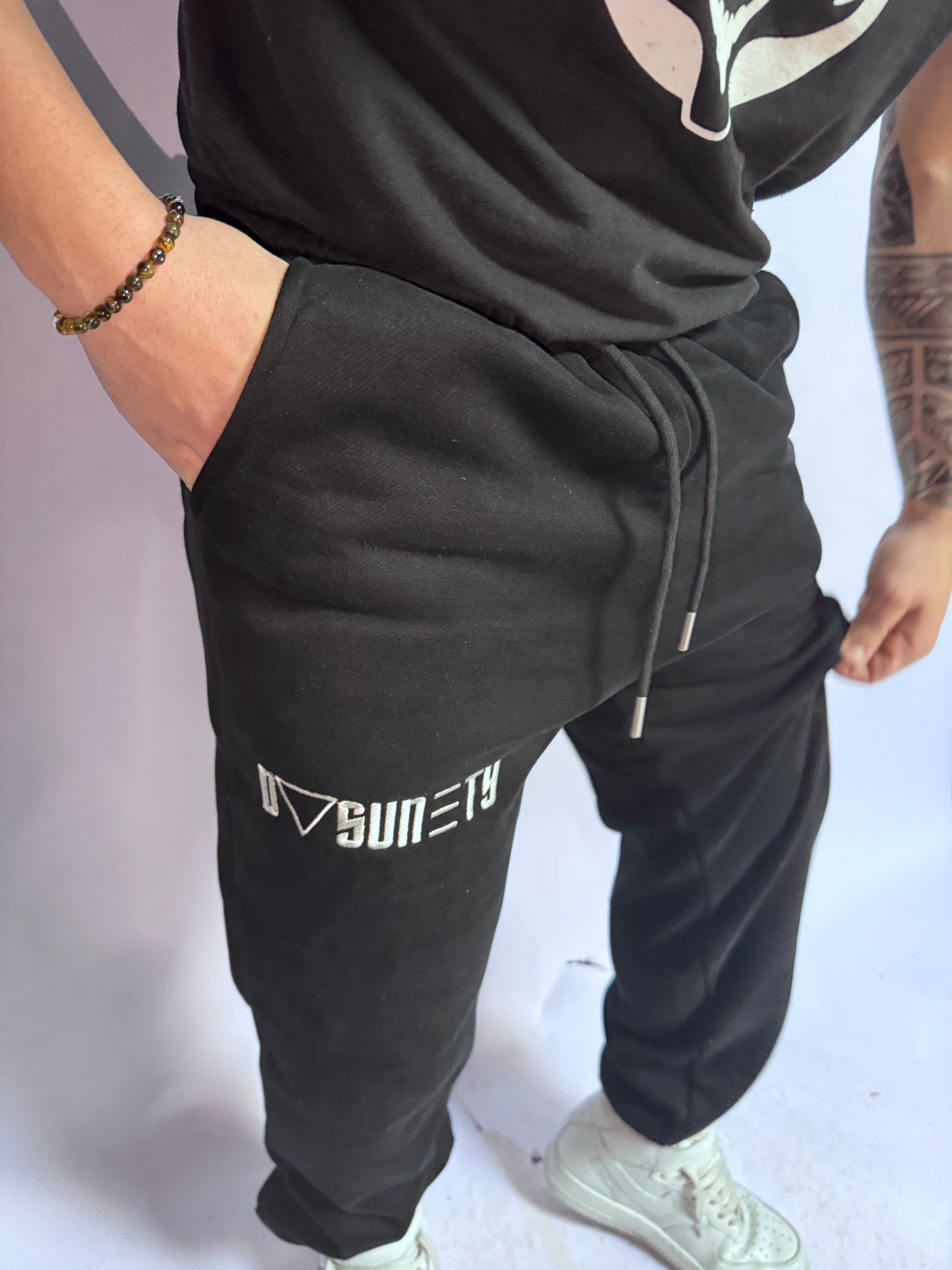 DASUNITY ULTRA BAGGY PANTS